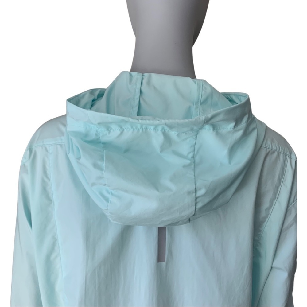 New Balance for J. CREW Dover Hooded Jacket in Aqua Sky Lightweight Windbreaker - Picture 11 of 16